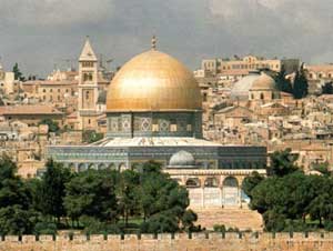محاضرة عن القدس وعملية السلام في مخيم حطين 