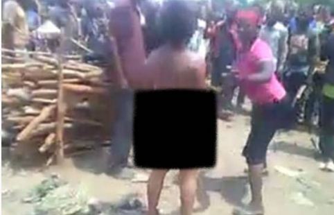 ضُربت واغتصبت علناً قبل قطع رأسها وشرب دمها لأنّها تجاوزت المحرمات!! اليكم التفاصيل