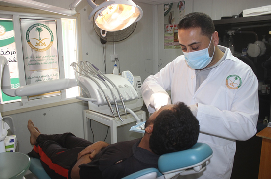 عيادات الاسنان بالزعتري تستقبل 520 مريضا الشهر الماضي