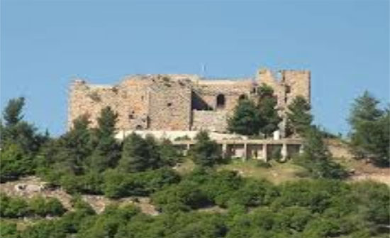 عجلون:حملة نظافة شاملة للمقبرة الاسلامية في حلاوة