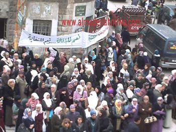 جلالة الملك حسم قضية المعلمين وأثنى عليهم وأمر بإنصافهم ( شاهدوا صور معلمي الكرك)
