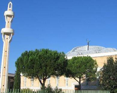 السجن 183 شهراً لأمريكي بسبب تخريب وحرق مسجد في كولومبيا