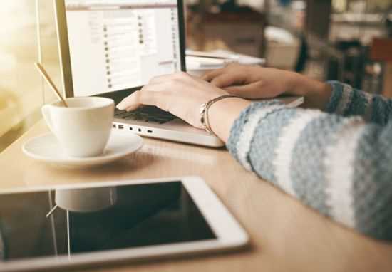 قواعد ذهبية في إتيكيت الرسائل الالكترونية عليك احترامها!
