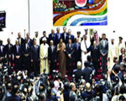 «مفاجآت» جلسة سرت المغلقة: زعماء عرب تدخلوا لاقناع عباس العدول عن الانسحاب.. وإيران الغائب الحاضر