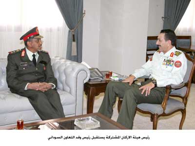رئيس هيئة الاركان المشتركة يستقبل رئيس وفد التعاون السوداني 