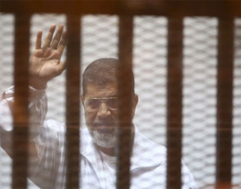 جنايات القاهرة تقضي بسجن مرسي 3 سنوات بـ"إهانة القضاء"