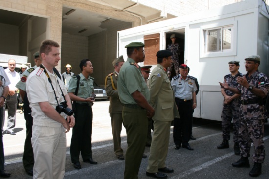 وفد من الملحقين العسكريين يزور مديرية دفاع مدني إنقاذ و إسناد الوسط