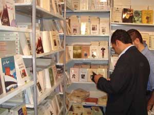 كلنا نقرأ" شعار ربيع الكتاب الأول بسوريا  