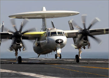 تحطم طائرة أميركية ببحر العرب  