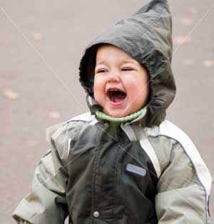 شدة صراخ الطفل ونغمتها دليل معناها