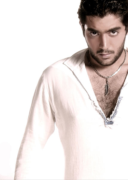 أحمد فلوكس ينقص من وزنه 12 كيلو غرام من اجل الحارة 