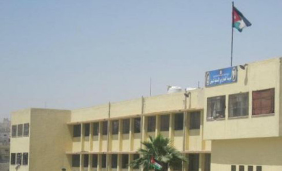 مدارس الزرقاء تعاني من نقص في الخدمات الاساسية مدارس الزرقاء تعاني من نقص في الخدمات الاساسية