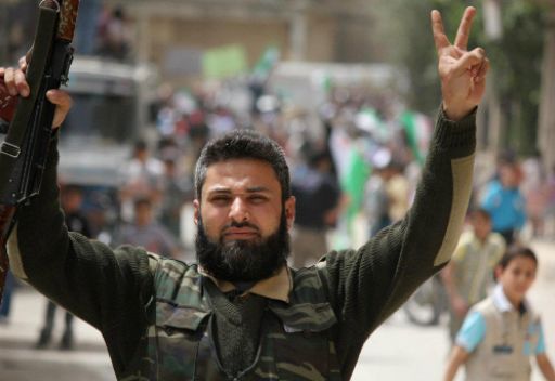 النظام السوري يعرض الهدنة في دمشق وقتلى من قواته في اللاذقية