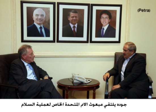 جوده يلتقي مبعوث الامم المتحدة الخاص لعملية السلام
