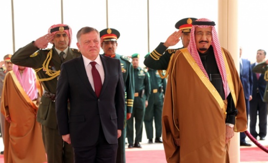 الملك وخادم الحرمين يبحثان التطورات في الاقصى الملك وخادم الحرمين يبحثان التطورات في الاقصى