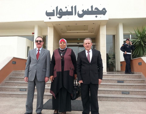 وفد من مدينة جرش يزور الديوان لحل مشكلة " صالة النادي " وفد من مدينة جرش يزور الديوان لحل مشكلة " صالة النادي "