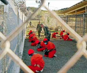  بوش وعدد من أعضاء إدارته كانوا على علم ببراءة معتقلي غوانتانامو  