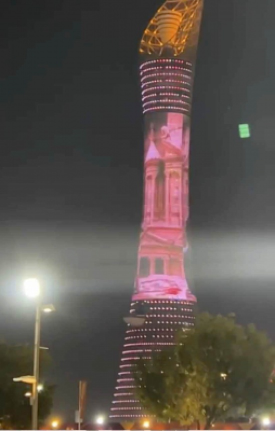 قطر: فلكلور أردني وترويج سياحي للمملكة يجذب مشجعي المونديال قطر: فلكلور أردني وترويج سياحي للمملكة يجذب مشجعي المونديال