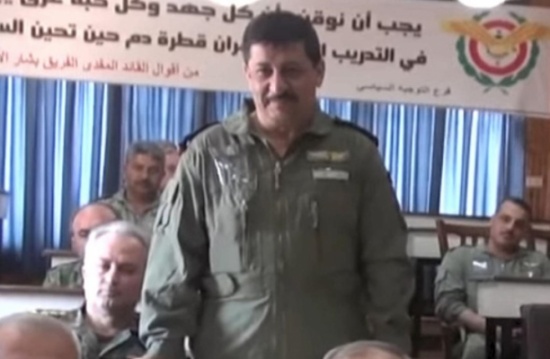 طيار السارين بخان شيخون.. له سجل سابق طيار السارين بخان شيخون.. له سجل سابق