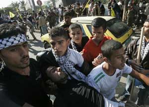 استشهاد فلسطيني و3 جرحى شرق البريج وسط غزة 