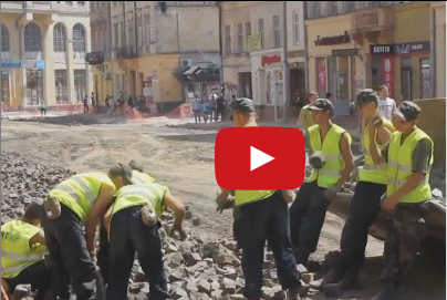 مجموعة لقطات لأخطاء العمال .. خلال عام 2013