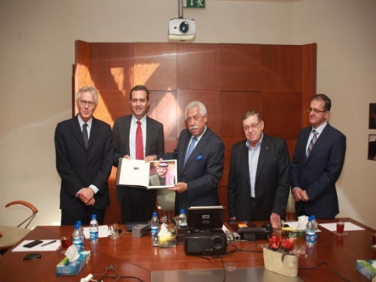 امين عمان يستقبل عمدة نابولي ويبحث معه المبادرة التي تطلقها نابولي