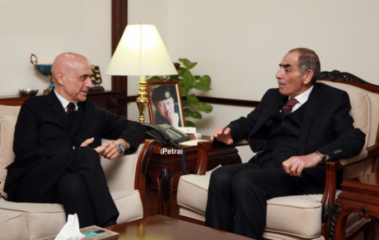 وزير الداخلية يلتقي نظيره الايطالي