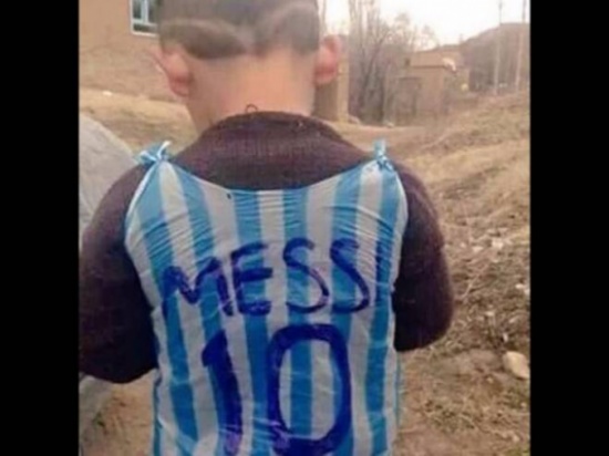 من هو هذا الطفل الذي يبحث عنه الأوروبيون وفريق عمل ميسي؟
