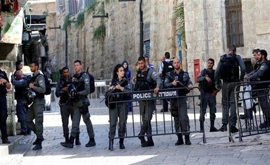 الاحتلال يعتقل 11 فلسطينيا الاحتلال يعتقل 11 فلسطينيا