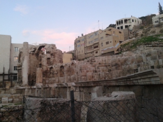 إطلاق أعمال ترميم سبيل الحوريات في عمان