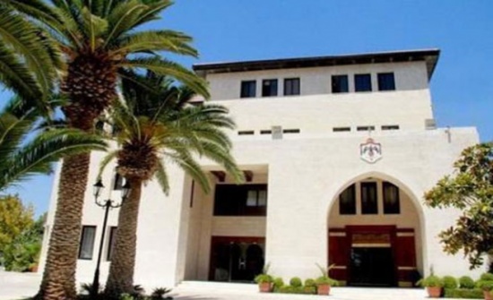 بالأسماء: إحالة موظفين في مؤسسات رسمية إلى التقاعد