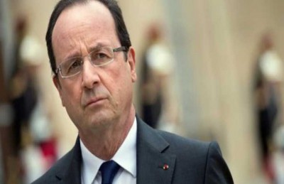 هولاند يدعو الى “اصلاح اخطاء الماضي” في ليبيا