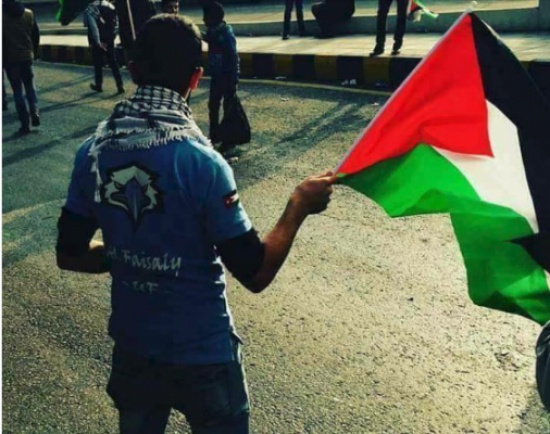 جماهير الفيصلي تؤكد دعمها لإضراب الأسرى الفلسطينيين.."قضيتهم فوق كل القضايا" جماهير الفيصلي تؤكد دعمها لإضراب الأسرى الفلسطينيين.."قضيتهم فوق كل القضايا"