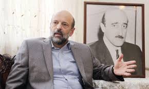 وزير التربية والتعليم يتفقد قاعات الامتحان في الطفيلة