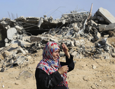 استشهاد 40 فلسطينيا في غارات إسرائيلية على قطاع غزة