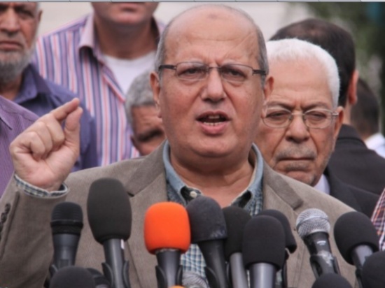 الخضري : جمود يصيب العملية التجارية والاقتصادية وشلل في الحركة العمرانية في غزة