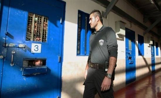 الأسرى الفلسطينيون الإداريون يقاطعون محاكم الاحتلال الإسرائيلية الأسرى الفلسطينيون الإداريون يقاطعون محاكم الاحتلال الإسرائيلية