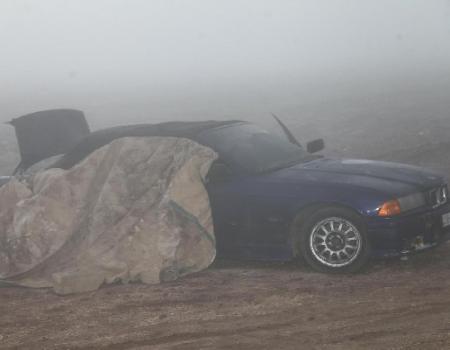 بالصور .. القبض على مطلوبين في البادية وضبط اسلحة وسيارات مسروقة