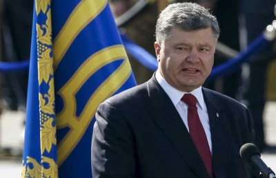 بوروشينكو: روسيا حشدت 50 ألف عسكري على حدودها مع أوكرانيا