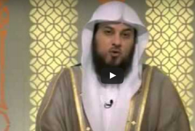 شاهد.. هل رش الماء على القبور يخفف العذاب على الميت؟