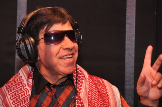 شبلي حداد يغني دعما للانتخابات ( صور )