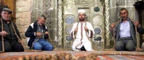 مسبحة تركية تجذب المصلين في رمضان.. ما قصتها؟