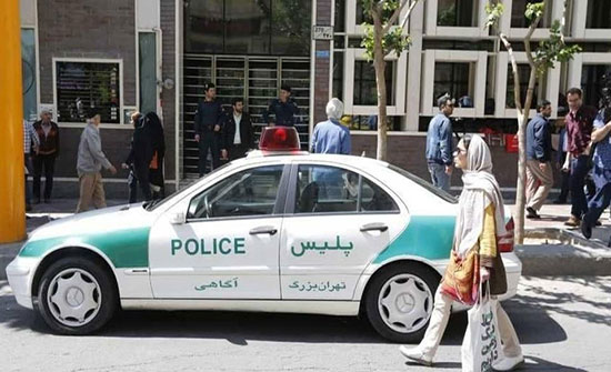 بعد اعتداء على دبلوماسيين.. العراق يغلق قنصليته بمشهد بعد اعتداء على دبلوماسيين.. العراق يغلق قنصليته بمشهد