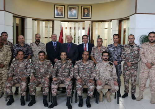 ندوة حوارية في " الشرق الأوسط " لمنتسبي دورة الاعلام المتقدمة للضباط