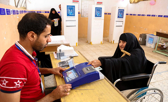 العبادي يحيل مفوضية الانتخابات للتحقيق بشأن أجهزة الاقتراع