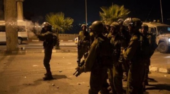16 معتقلاً فلسطينياً في مداهمات إسرائيلية واسعة بالضفة