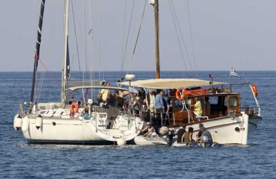 اسرائيل تعترض سفينة من “اسطول الحرية 3″ على متنها 70 شخصا بينهم المرزوقي