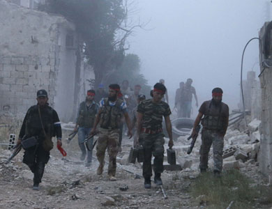 50 قتيلا من قوات النظام السوري بتفجير فندق في حلب 50 قتيلا من قوات النظام السوري بتفجير فندق في حلب