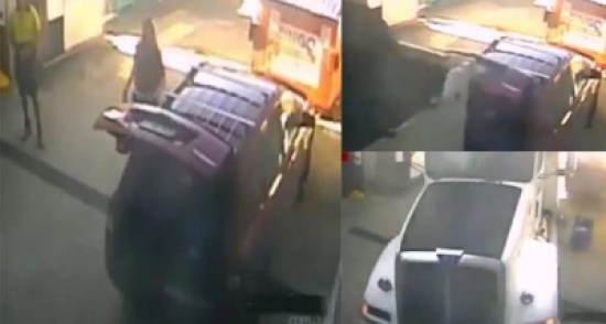 سرعة بديهة فتاة تنقذها