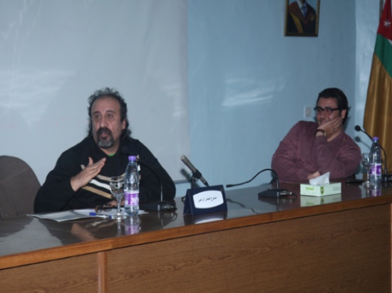 فيصل الزعبي يلتقي طلاب من " الأردنية "